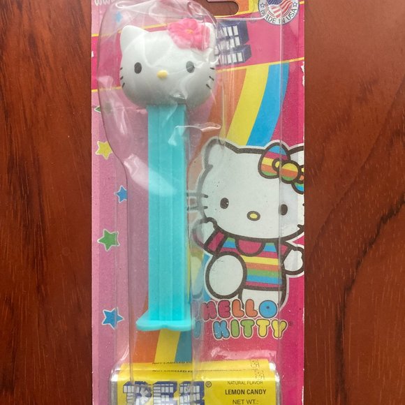 HELLO KITTY PEZ DISPENSER NWOT - Picture 1 of 2
